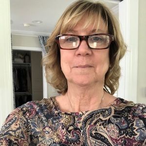 Meet your Posher, Debbie